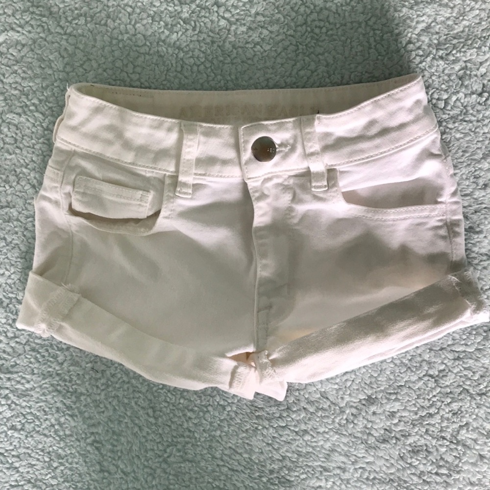 White Hi-Rise Stretchy Short Shorts Woman’s